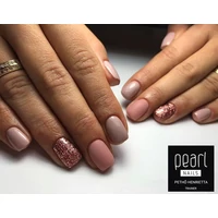 Kép 2/6 - Nude -rosegold körmök 803 és 396 Classic gél lakkokkal