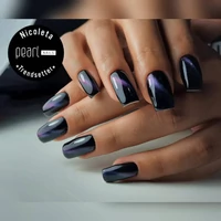 Kép 4/9 - Galaxy Cat Eye Effect 702 mágneses gél lakk - PURPLE | Pearl Nails