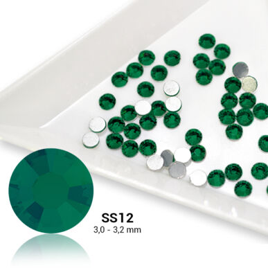 Pearl Nails zöld strasszkő SS12 50db