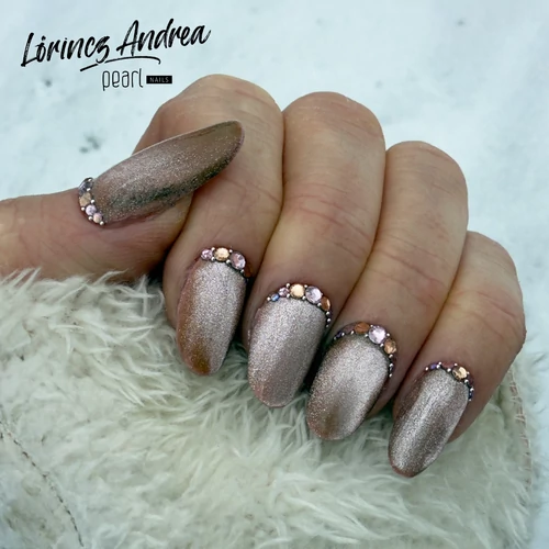 Classic C544 gél lakk - rózsaszín Cat Eye