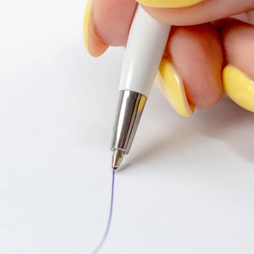 Pearl Nails golyóstoll kék betéttel, fehér színű